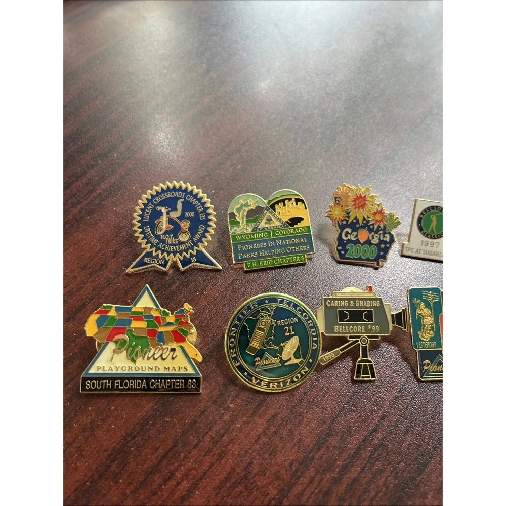 Lot Of 10‎ AT&T Pioneers BellSouth Telephone Company Lapel Hat Pins Z10